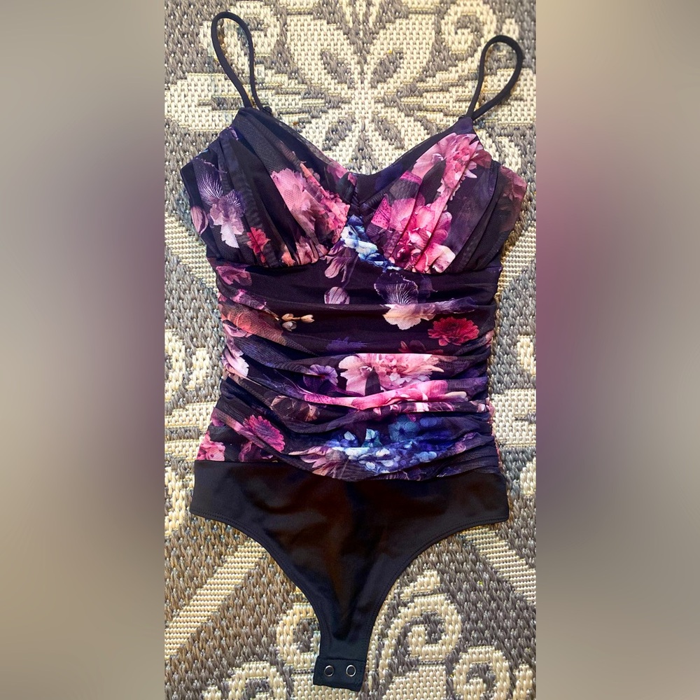 💕NEVER WORN | Express Bodysuit | Size XS